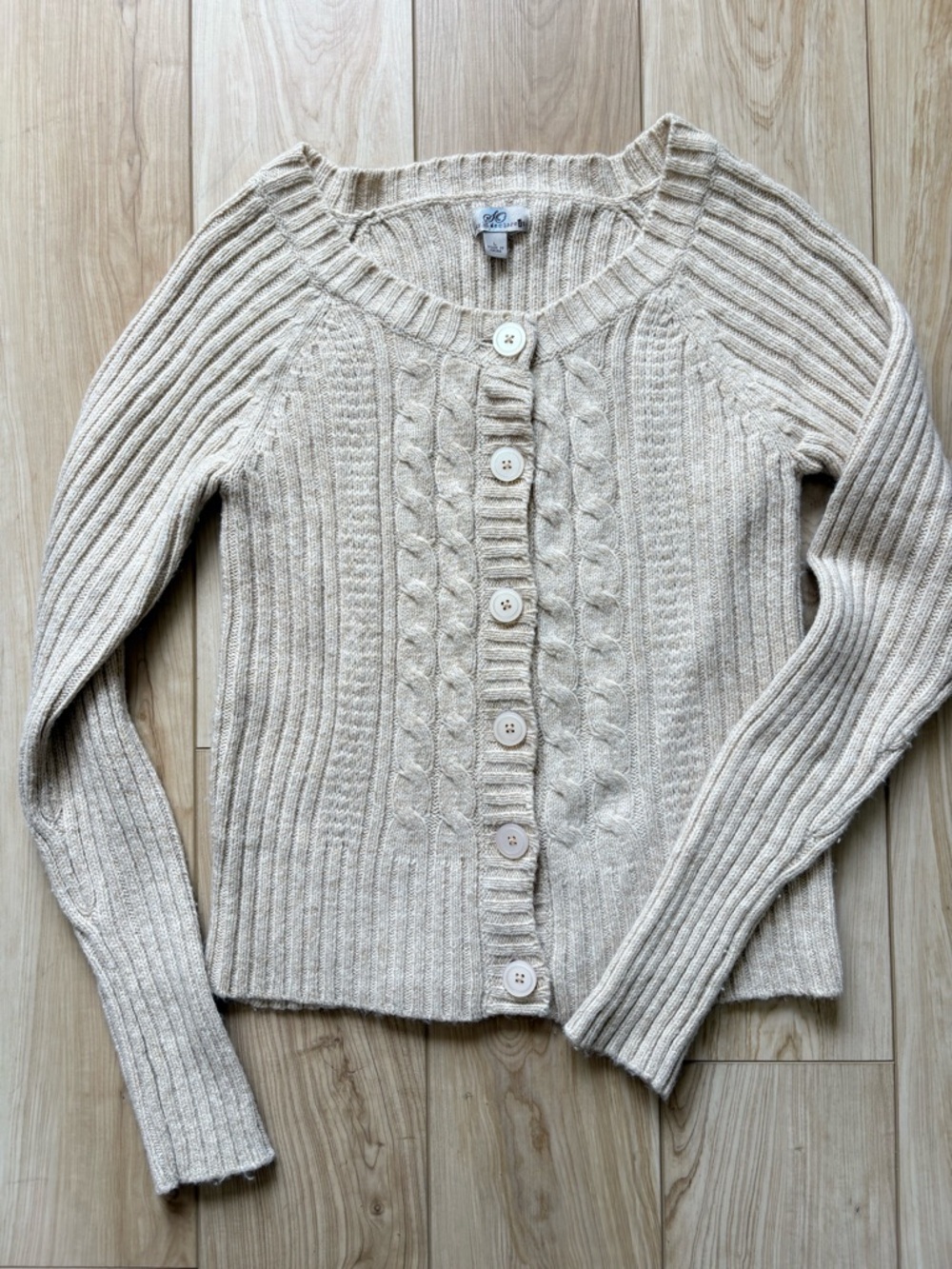 Bella Elena Y2K Ribbed Cable Knit Button-Front Cardigan Neutral Fitted Large